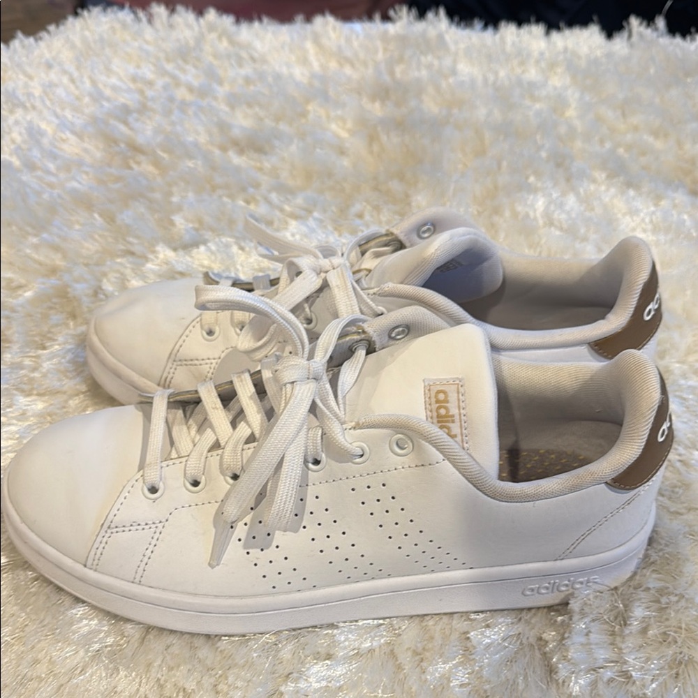 👟ADIDAS PERFORATED STRIPE 👟